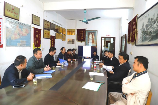 扶貧助貧| 廣電計(jì)量黨委書(shū)記黃敦鵬一行赴英德市對(duì)口幫扶村開(kāi)展精準(zhǔn)扶貧工作