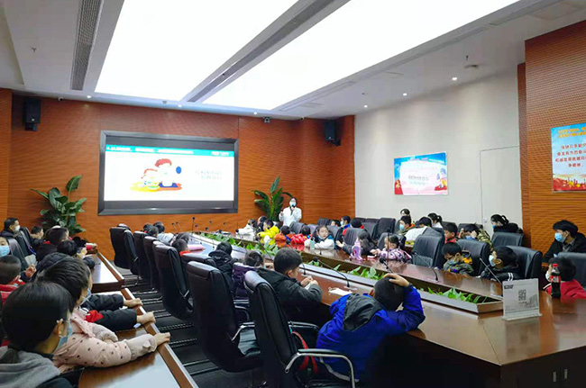 質量環保零距離！“探秘團”走進湖南廣電計量科普教育基地